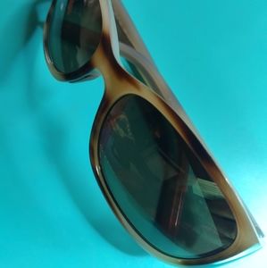 Maui jim sunglasses.